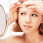 Обычные предметы вызывают прыщи у взрослых!