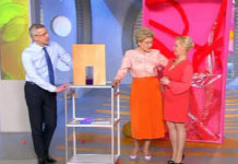 Программа «Жить Здорово» от 30.03.2017: Что-то здесь не так. У меня синяк