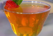 Программа «Жить Здорово» от 11.08.2017: Желе. Из чего желе лучше?