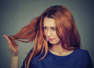 Почему секутся волосы и что с этим делать