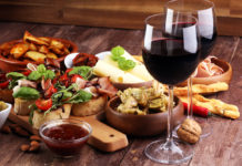 Как правильно закусывать алкоголь?