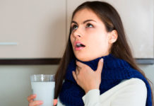 Как правильно полоскать горло?