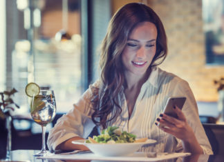 Как поесть в ресторане, если вы на диете?
