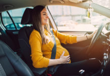 Путешествие в положении: что нужно знать беременным перед дальней поездкой