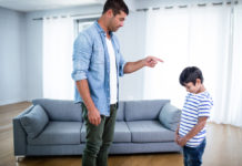 «Потому что я так сказал» и ещё 6 фраз, которыми можно испортить жизнь и здоровье ребёнку