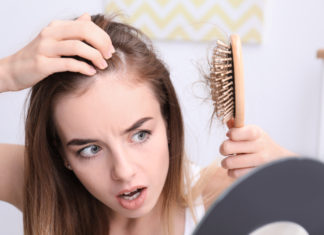 Передача жить здорово о выпадении волос у женщин