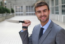 Особо опасен: как распознать в своём партнёре психопата