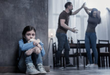 «Общество поделилось на тех, кто за здравый смысл, и тех, кто знает о проблеме, но не хочет ее решать»: что будет с законопроектом о домашнем насилии