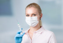 «Все живы, здоровы»: российские учёные испытали на себе вакцину от коронавируса