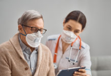 Это не грипп: в Депздраве назвали отличия симптомов COVID-19