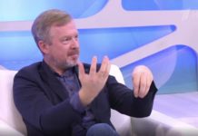 Программа «Жить здорово» от 14.01.2021: При памяти. Упражнение елочные игрушки