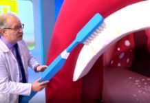 Программа «Жить здорово» от 06.12.2021: Как правильно делать это? Чистить зубы