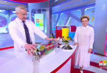 Программа «Жить здорово» от 11.02.2022: «Омикрон» против «Дельты». Кто победит?