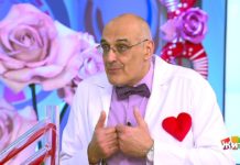 Программа «Жить здорово» от 14.02.2022: Разбитое сердце – это диагноз?