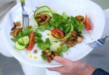 Программа «Жить здорово» от 28.10.2022: Лучший салат для иммунитета