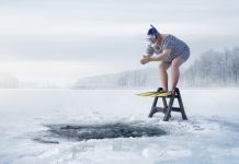 Моржевание, или зачем купаться в мороз?