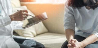 Как принять изменения при приближении и наступлении менопаузы?