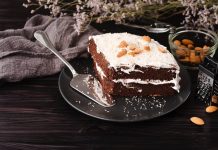 Черемуховый торт из СССР: десерт с историей и пользой