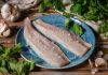 Минтай невзрачен, да вкусом удачен: чем полезна главная промысловая рыба России